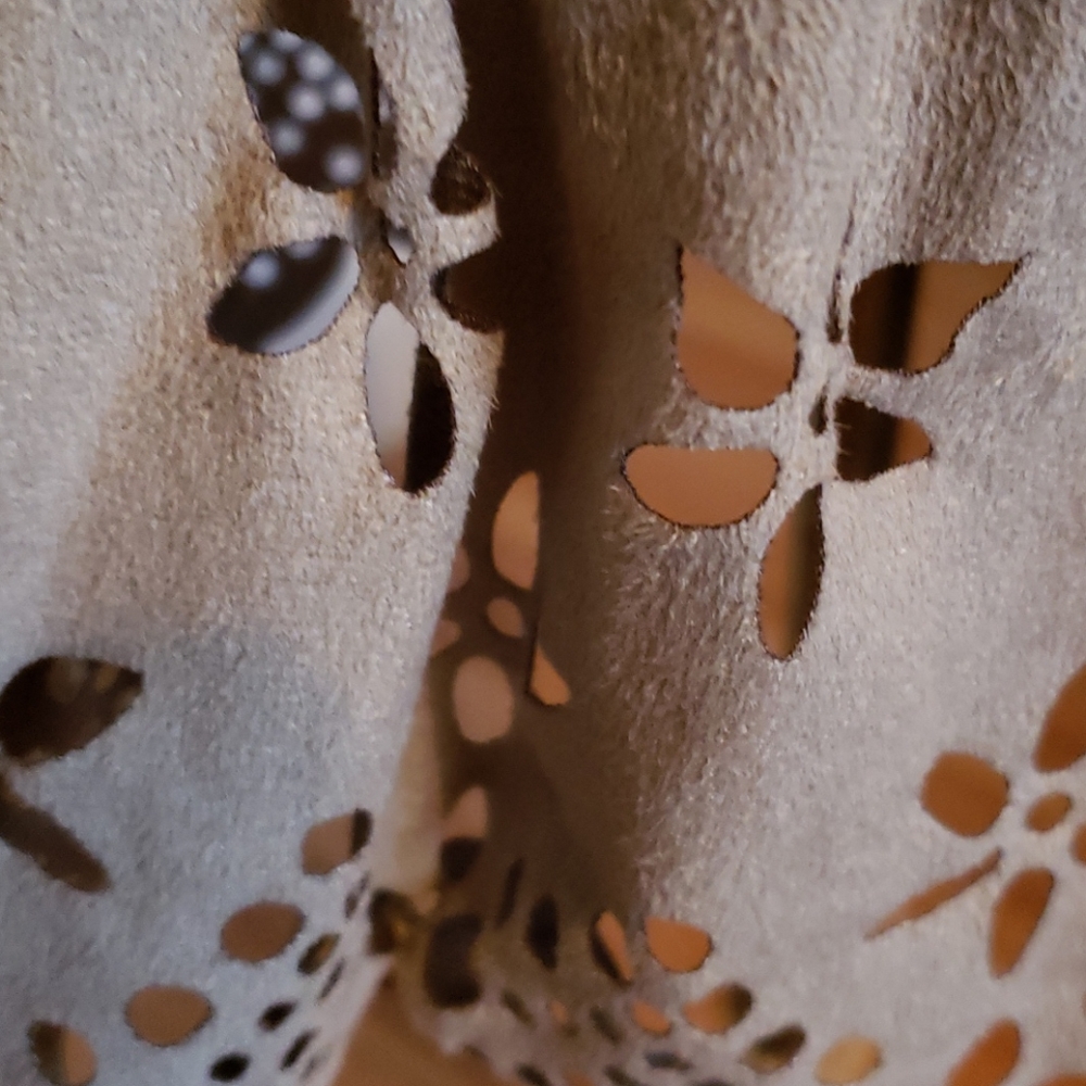 Blouse - Picture 8 of 14